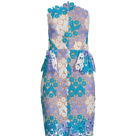 Elliatt Times Floral Lace Peplum Dress - Picture 2 of 9